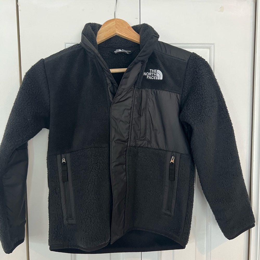 EUC The North Face Kids Black Fleece Jacket